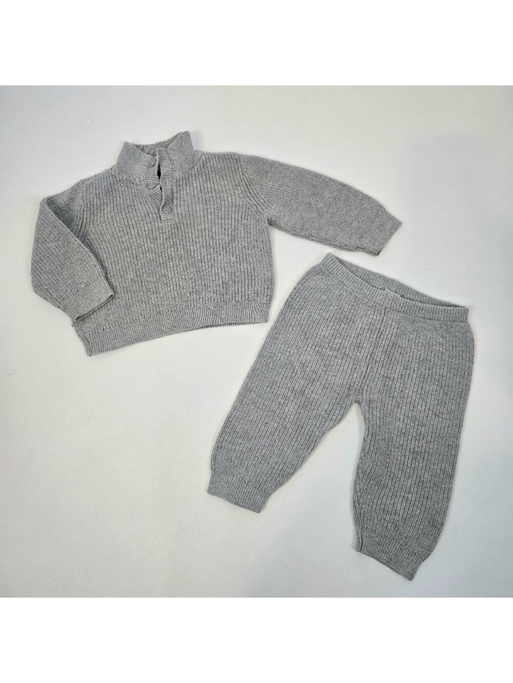 Baby Gap Gray Ribbed Knit 2 Piece Sweater Set Cotton Baby Size 6-12 Months
